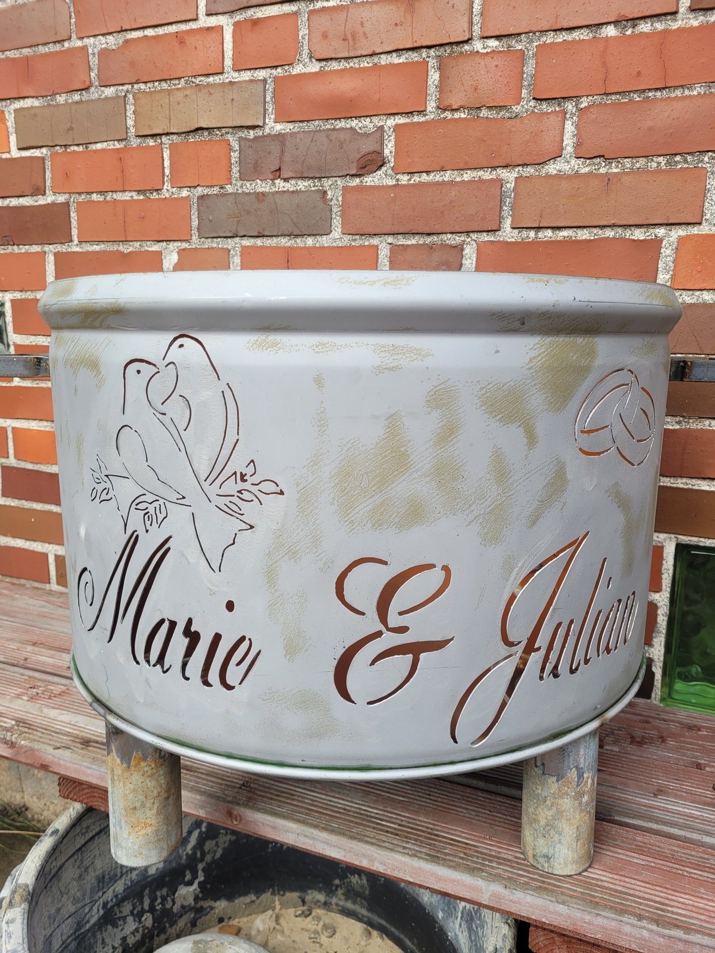 Fire bowl with your desired motif