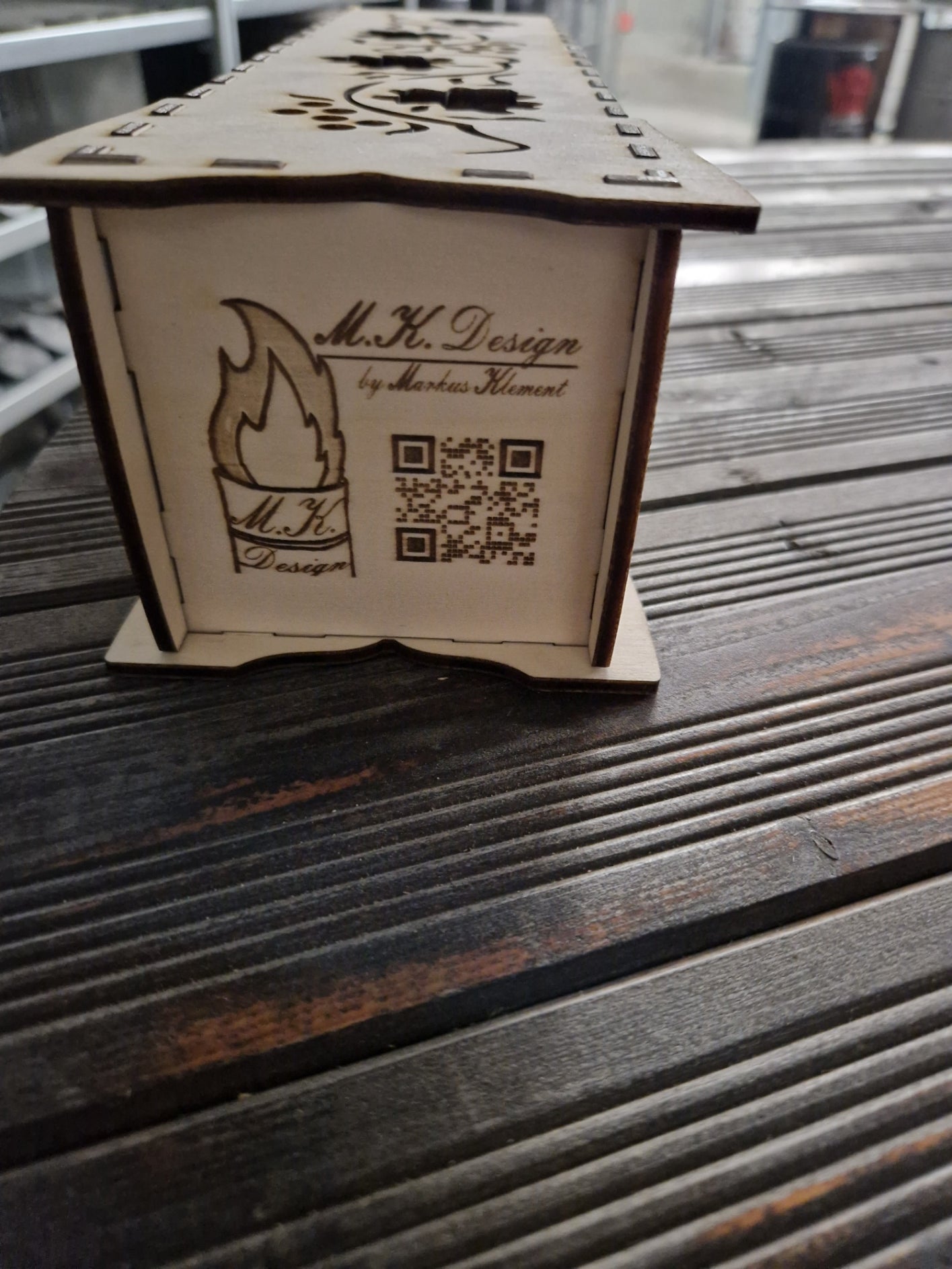 Weinverpackung aus Holz" mit Personalisierung "