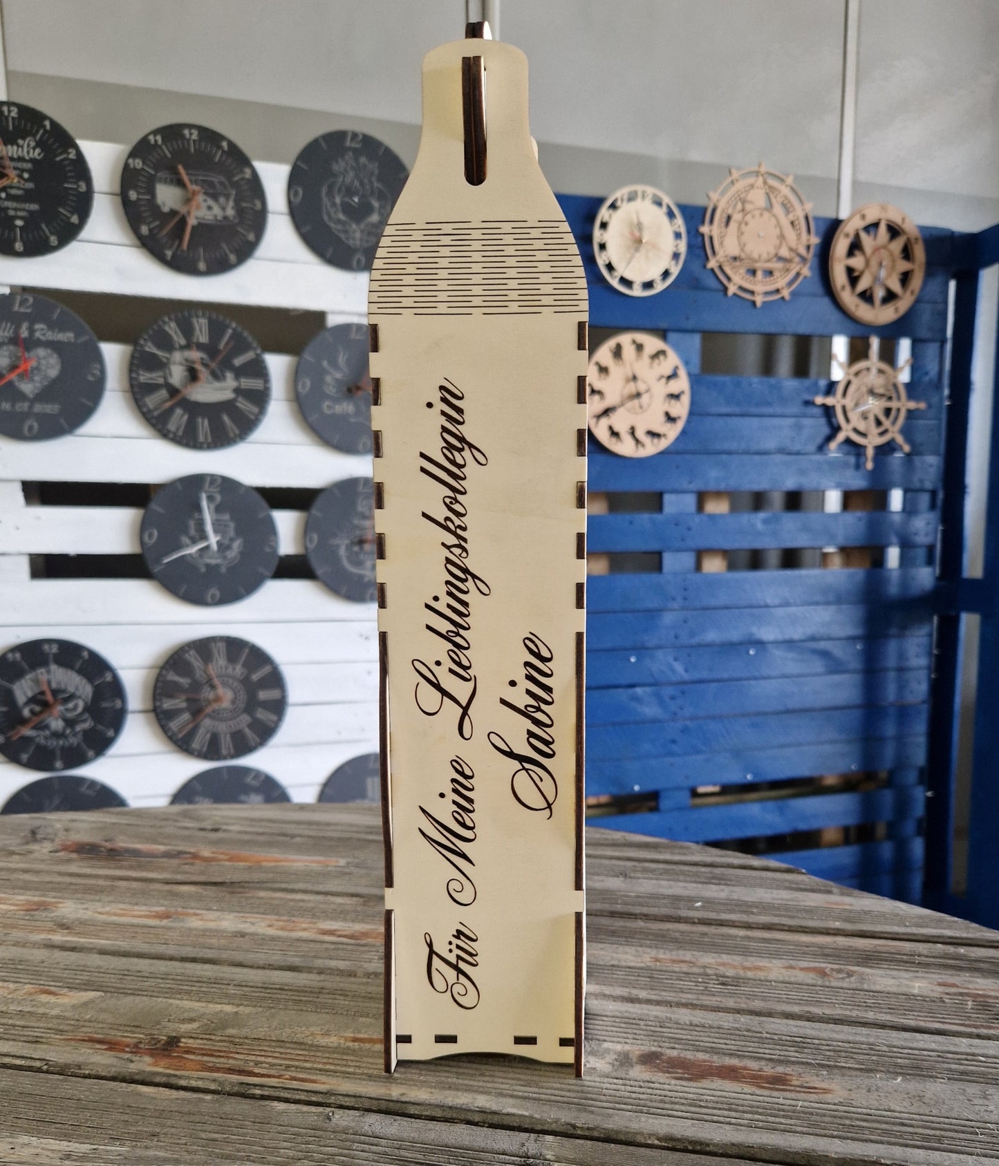 Weinverpackung aus Holz" mit Personalisierung "