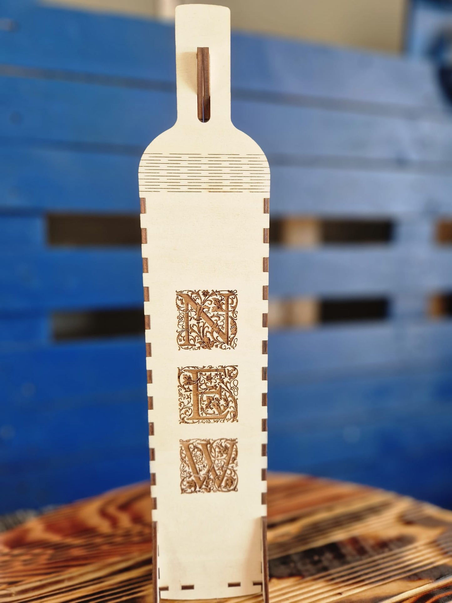 Weinverpackung aus Holz "Happy New Year Wine"