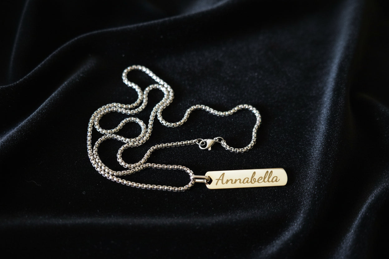 Halskette mit Gravur