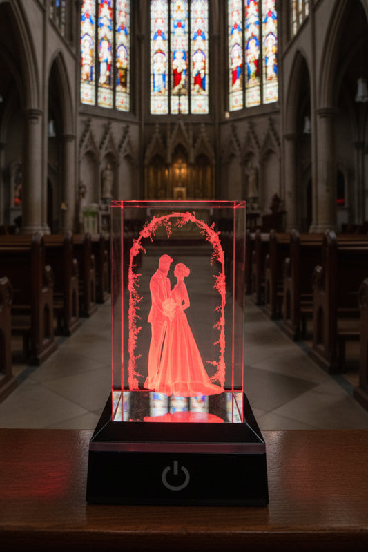 K9 Crystal " Hochzeit " – 3D Lasergravur mit LED Sockel