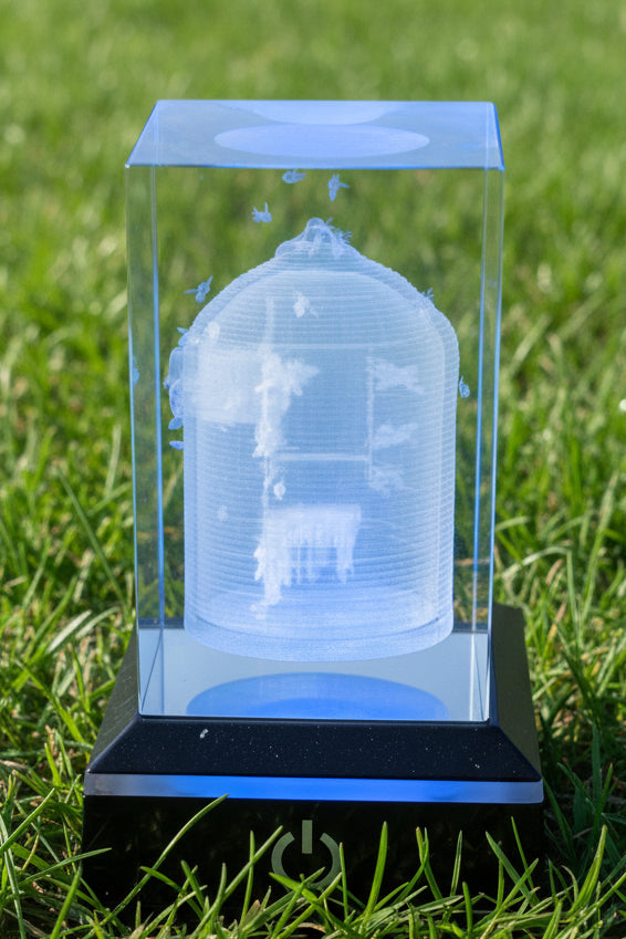 K9 Crystal "Bienenkorb " – 3D Lasergravur mit LED Sockel