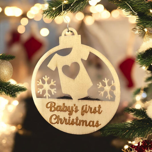 Nachhaltige Weihnachtskugeln aus Pappelholz Motiv 38 Babys first christmas